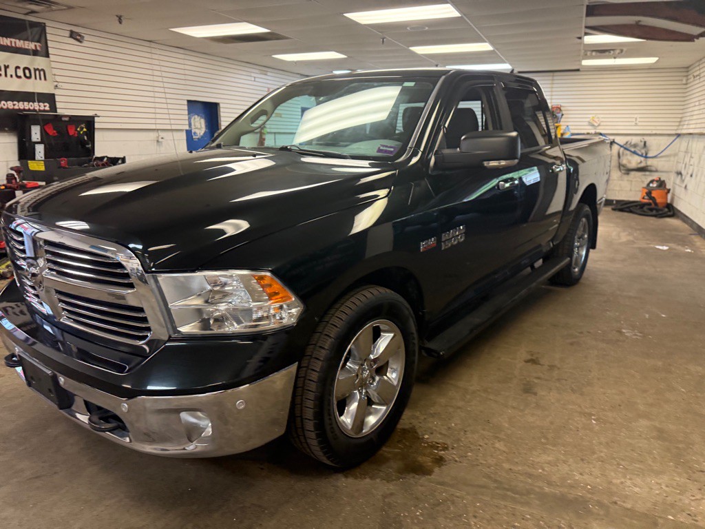 2015 RAM 1500 Image 24