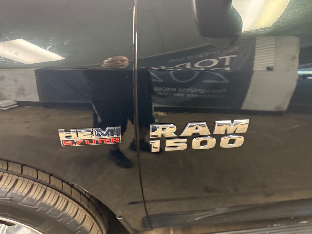 2015 RAM 1500 Image 33