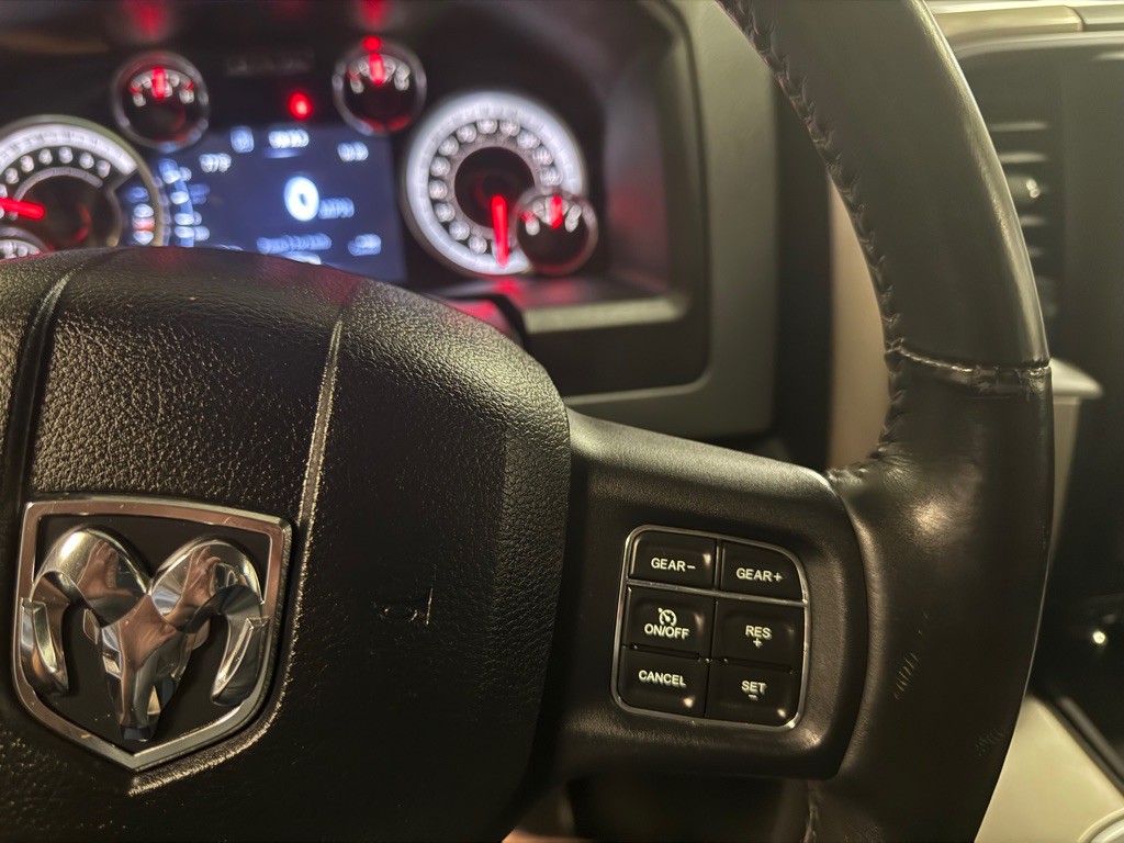 2015 RAM 1500 Image 36