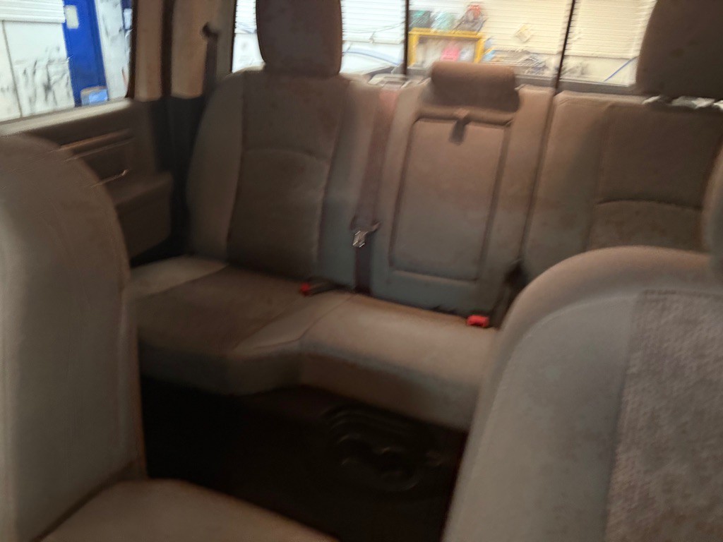 2015 RAM 1500 Image 37