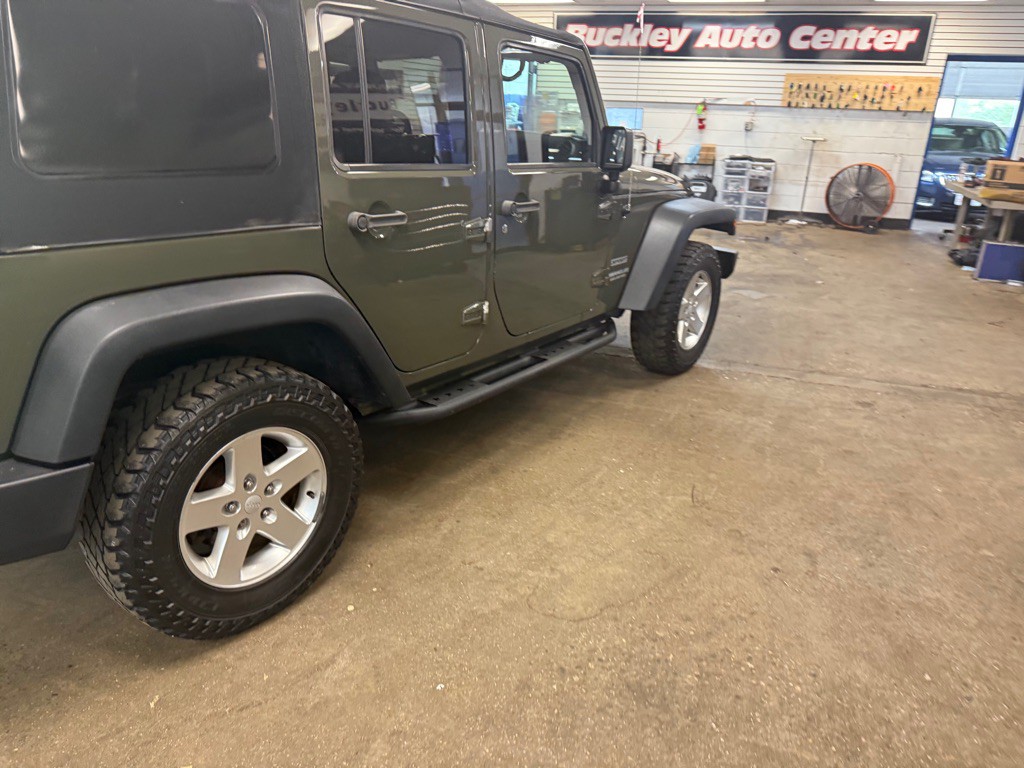 2015 Jeep Wrangler Unlimited Image 9