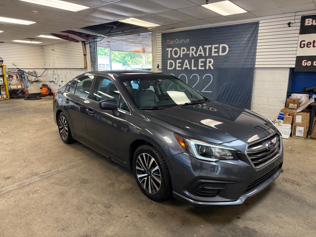 2018 Subaru Legacy Image 1