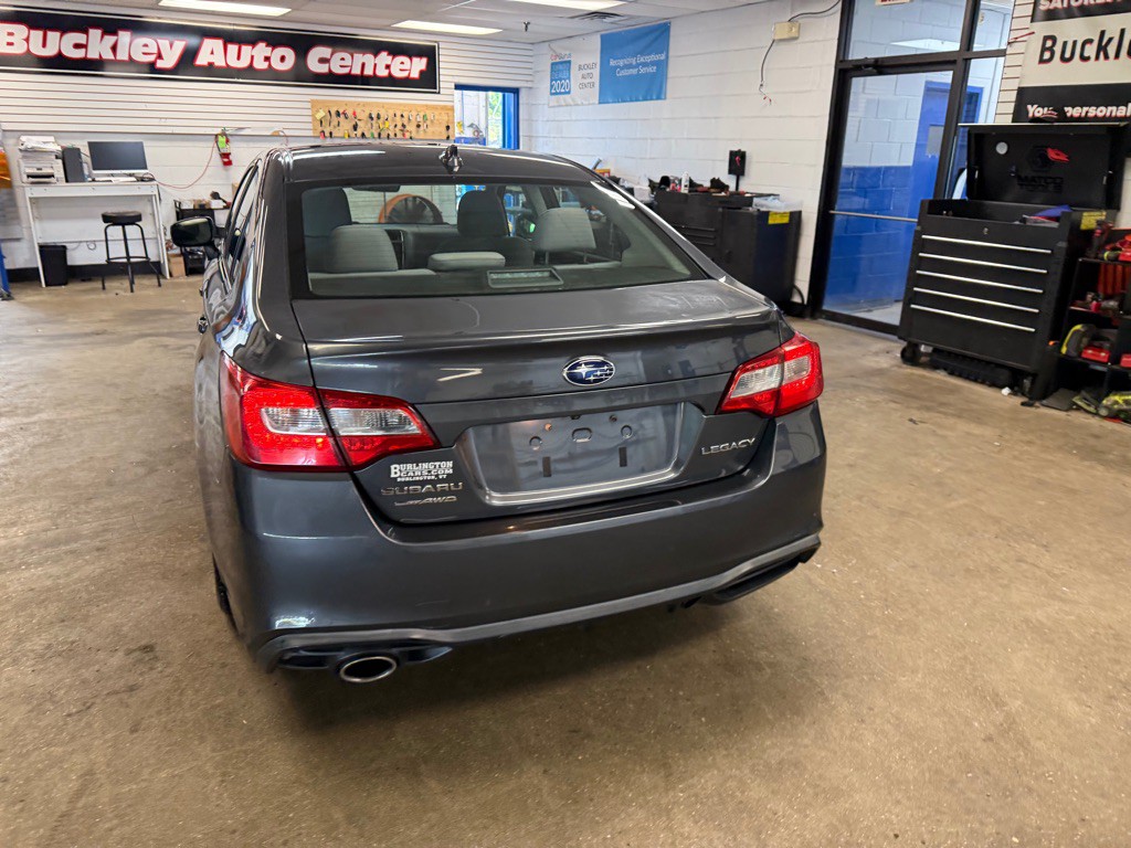 2018 Subaru Legacy Image 5