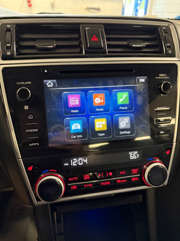 2018 Subaru Legacy Image 11