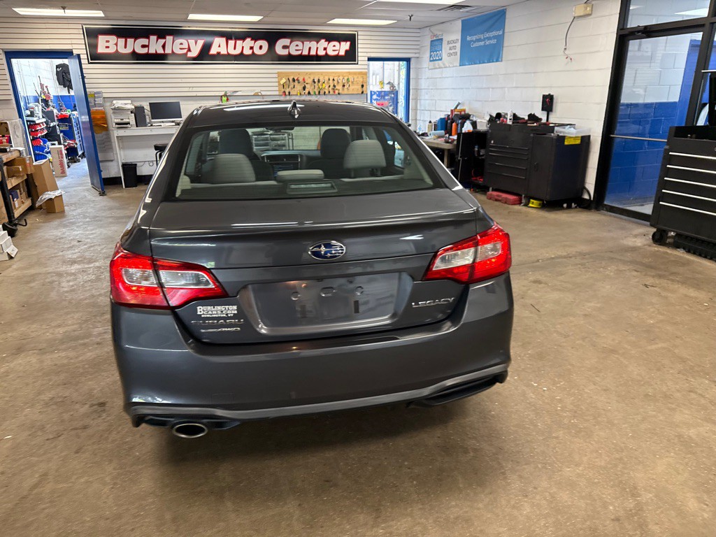 2018 Subaru Legacy Image 18