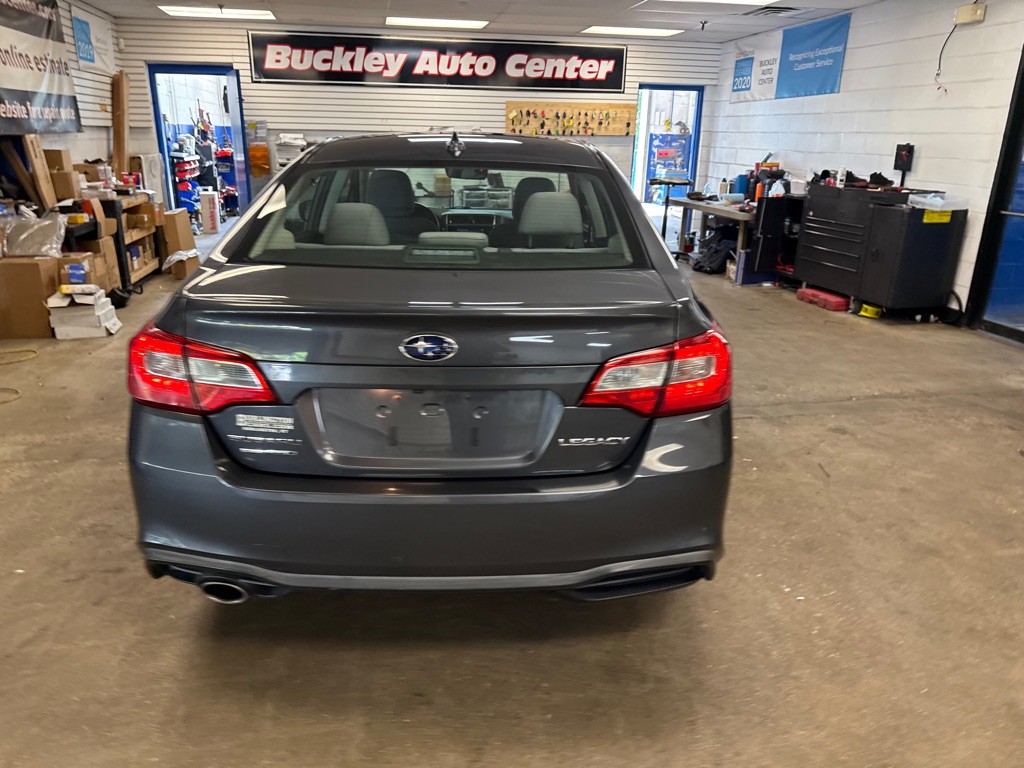 2018 Subaru Legacy Image 26