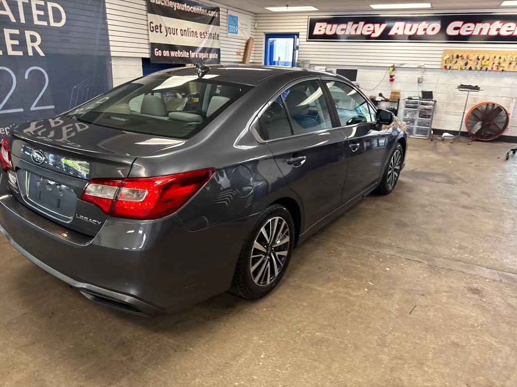 2018 Subaru Legacy Image 27