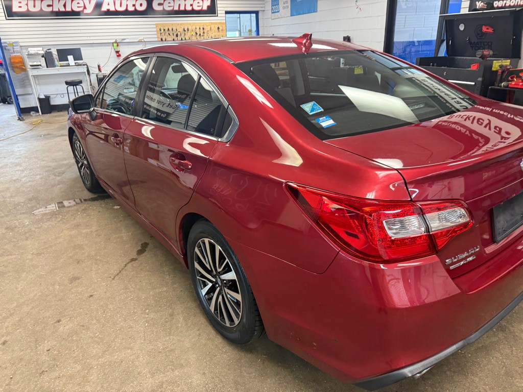 2019 Subaru Legacy Image 21