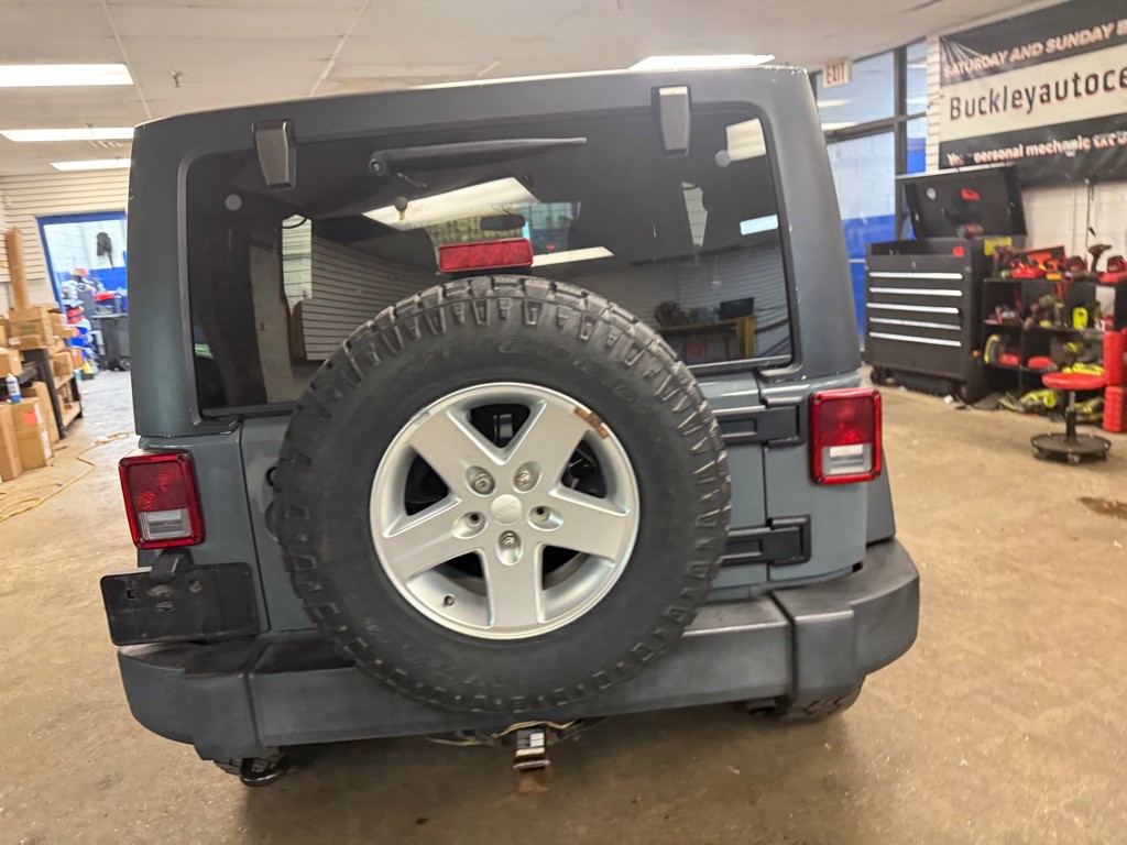 2015 Jeep Wrangler Unlimited Image 16