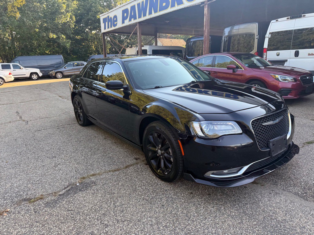 2015 Chrysler 300 Image 54