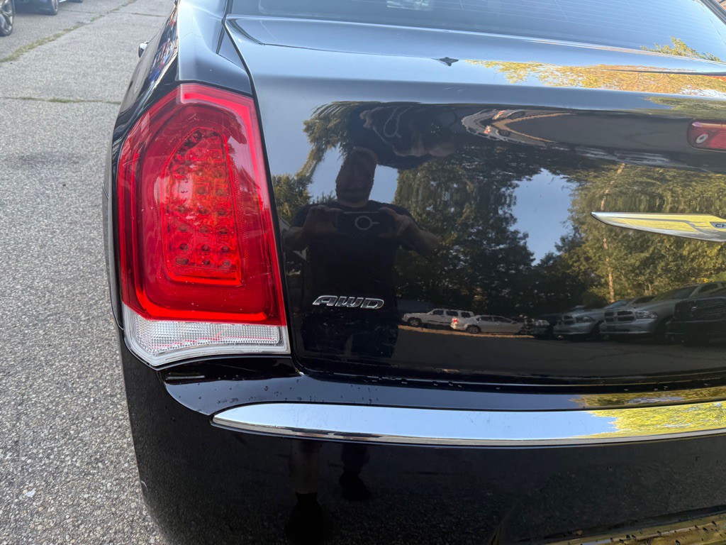 2015 Chrysler 300 Image 61