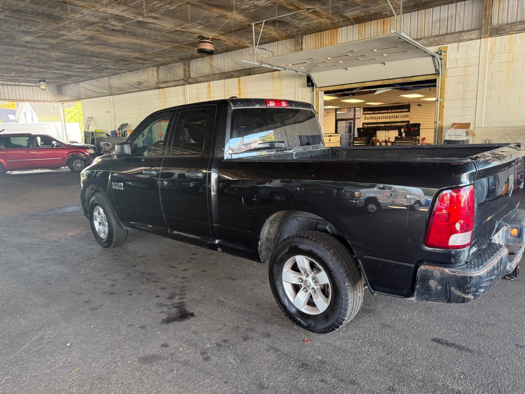 2018 RAM 1500 Image 3