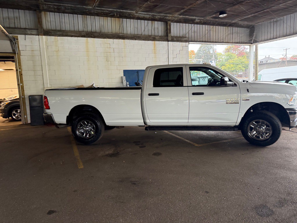 2015 RAM 2500 Image 2