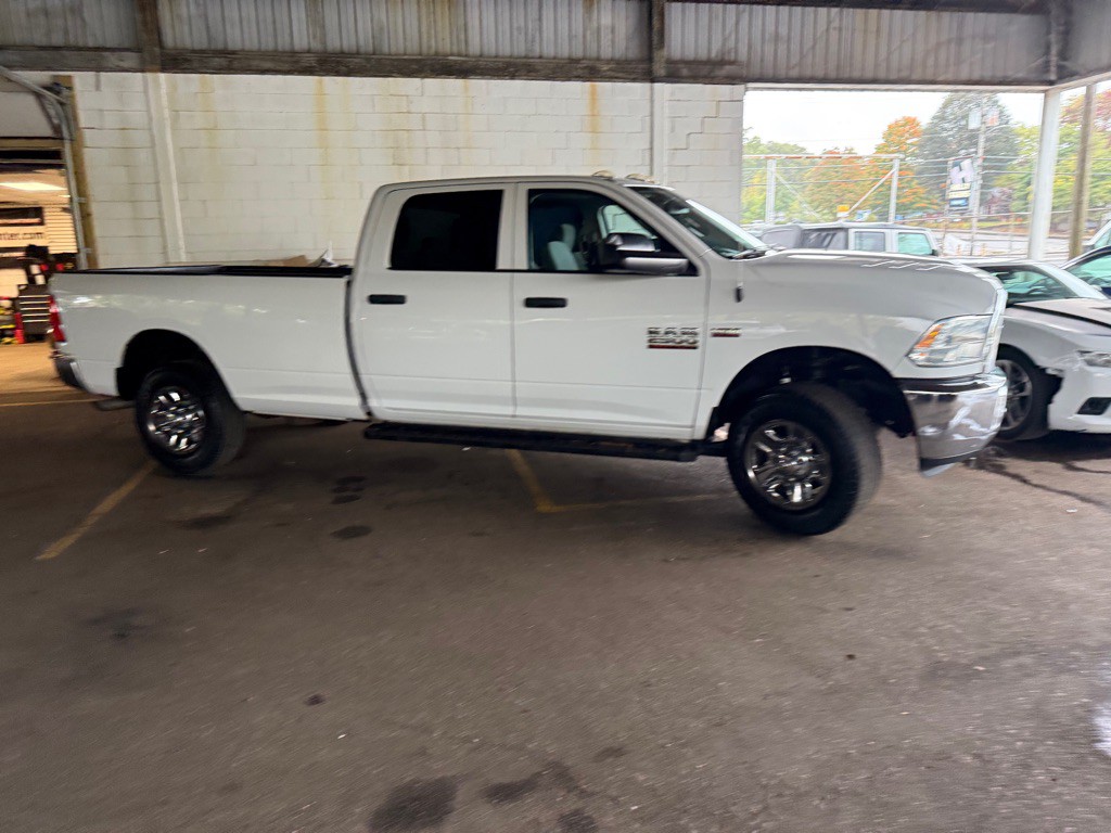 2015 RAM 2500 Image 4