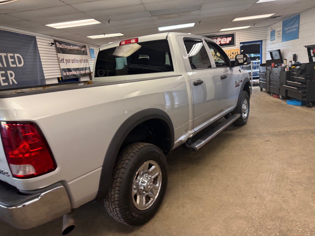 2014 RAM 2500 Image 2