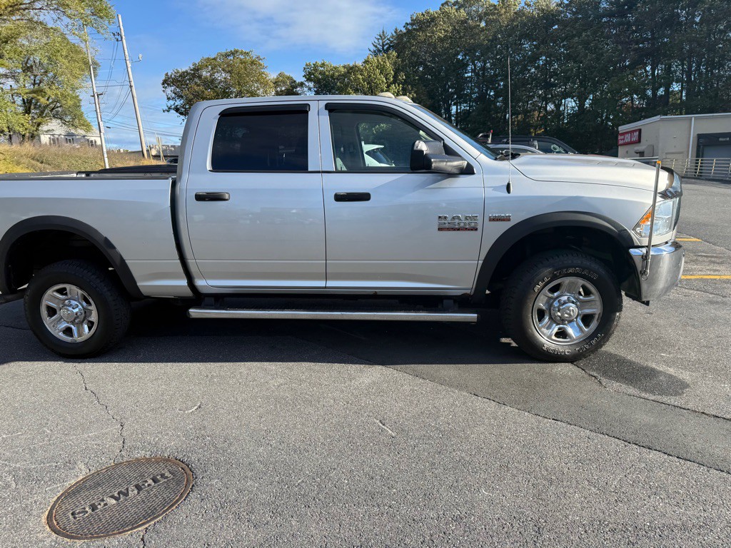 2014 RAM 2500 Image 36