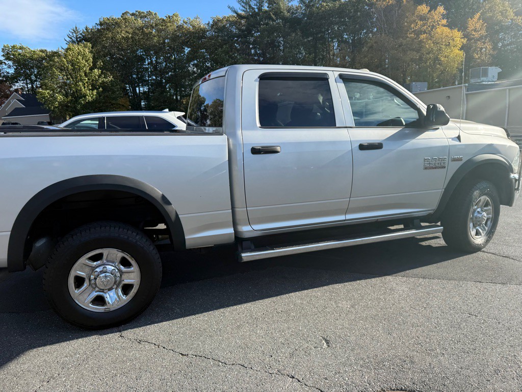 2014 RAM 2500 Image 40