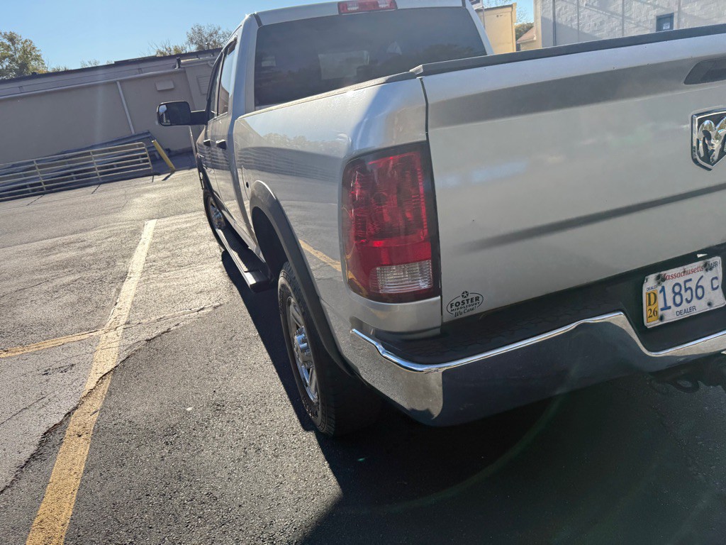 2014 RAM 2500 Image 43