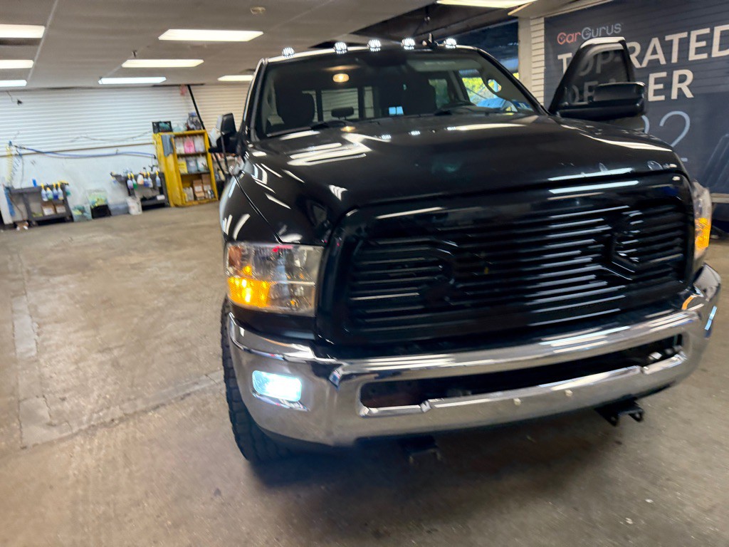 2014 RAM 2500 Image 3