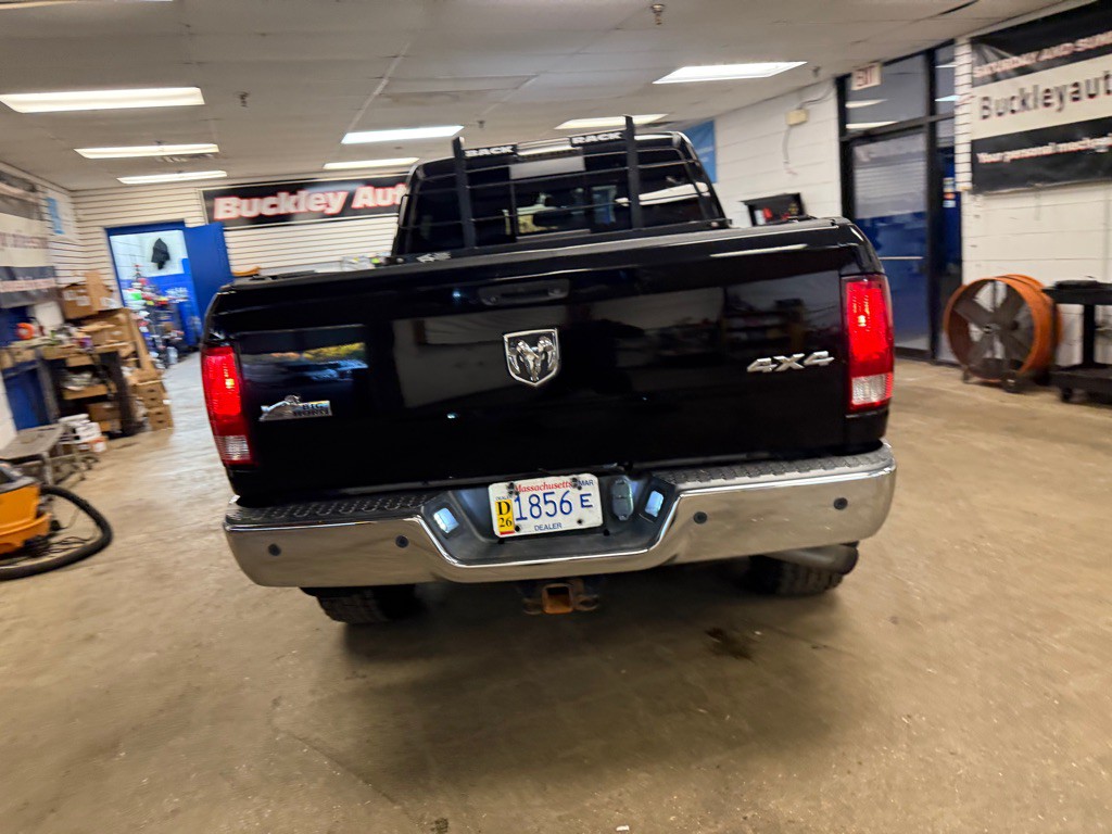 2014 RAM 2500 Image 10