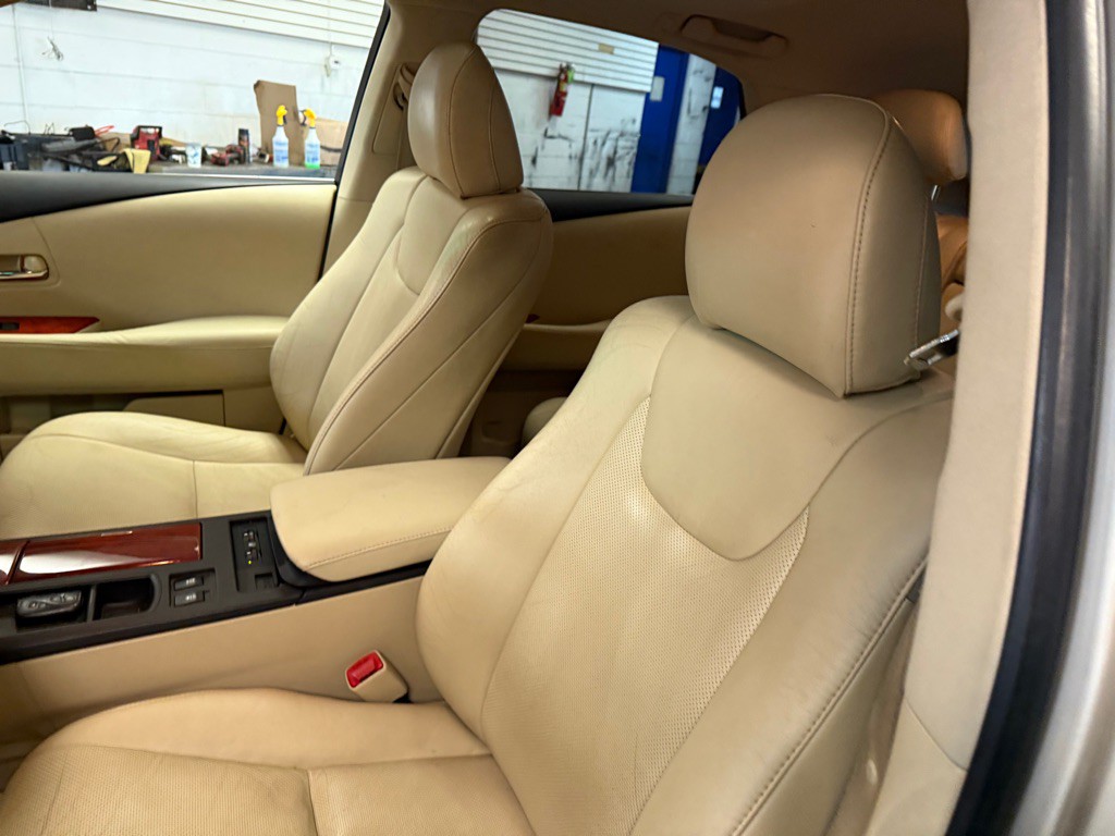 2012 Lexus RX Image 3