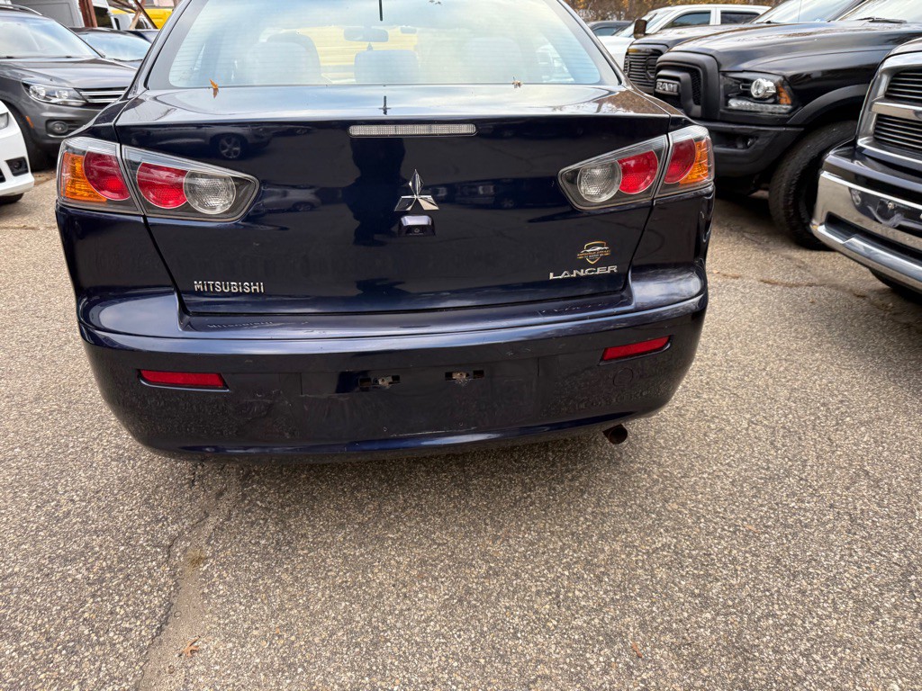 2014 Mitsubishi Lancer Image 7