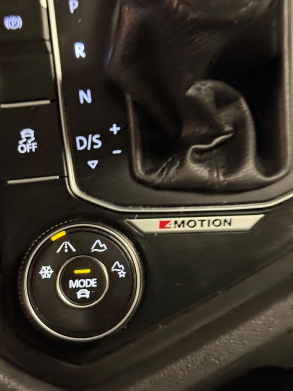 2018 Volkswagen Tiguan Image 12