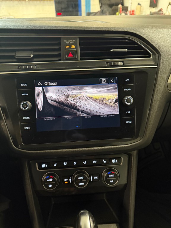 2018 Volkswagen Tiguan Image 25