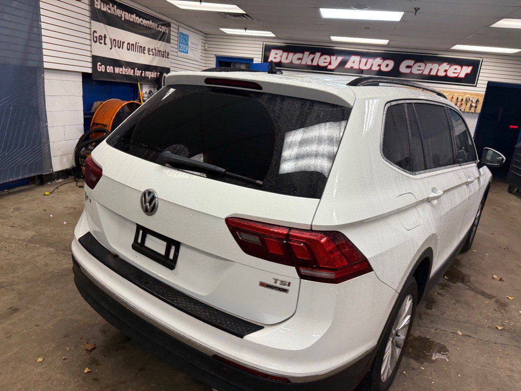 2018 Volkswagen Tiguan Image 34