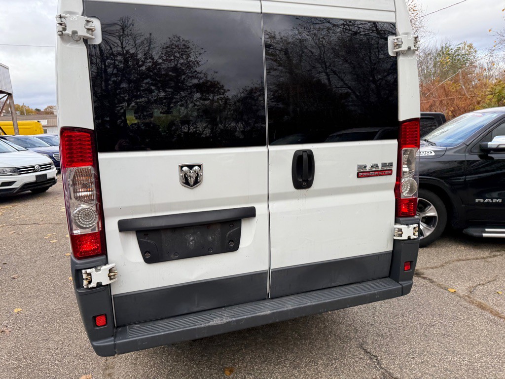 2015 RAM Promaster Image 23