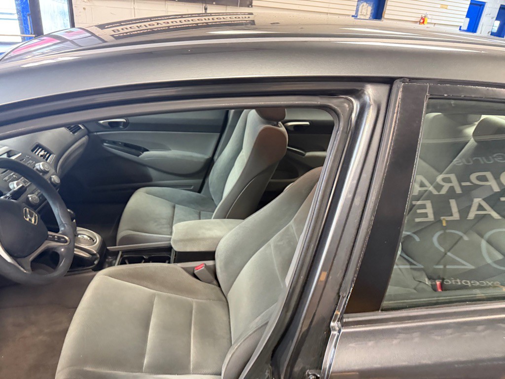 2010 Honda Civic Image 8