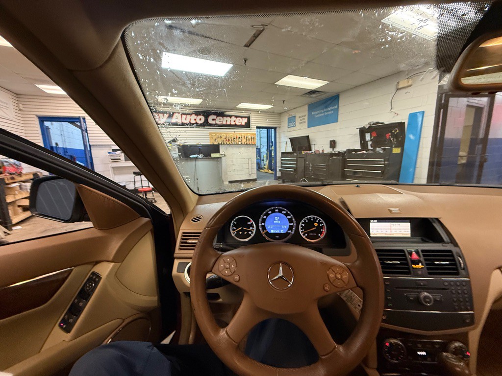 2008 Mercedes-Benz C-Class Image 7