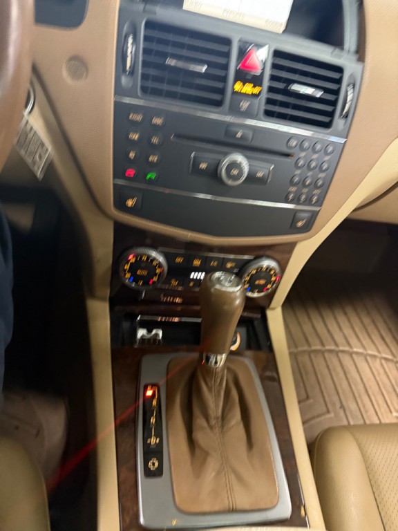 2008 Mercedes-Benz C-Class Image 10