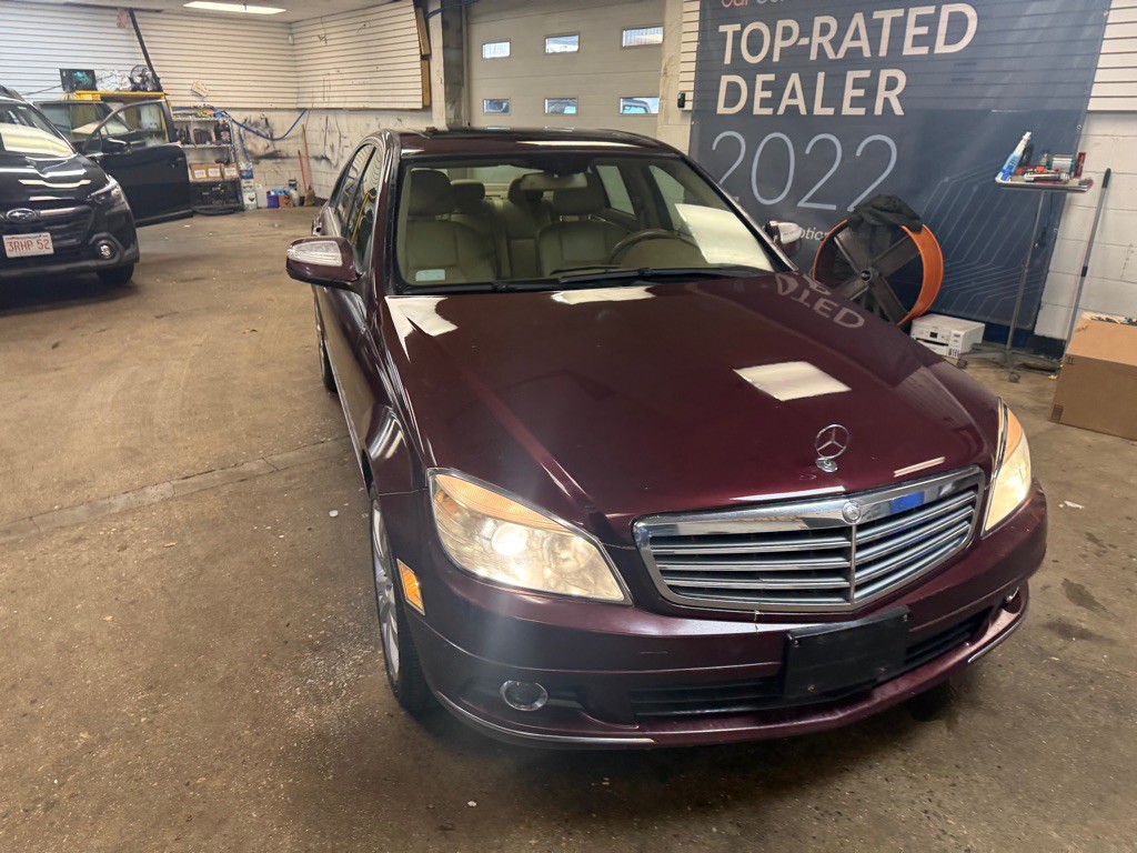 2008 Mercedes-Benz C-Class Image 2