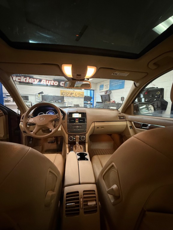 2008 Mercedes-Benz C-Class Image 20
