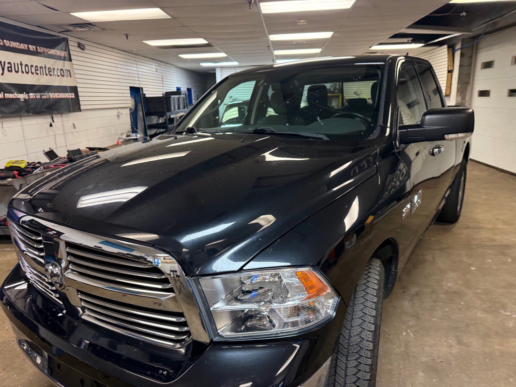 2017 RAM 1500 Image 2