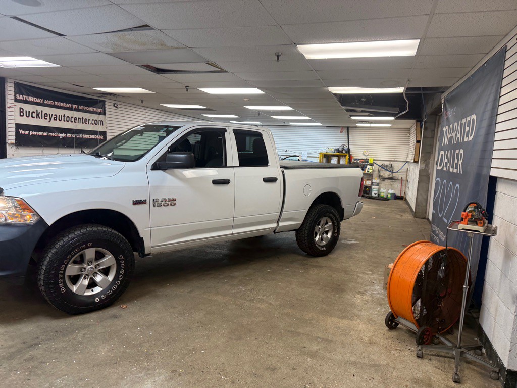 2017 RAM 1500 Image 3