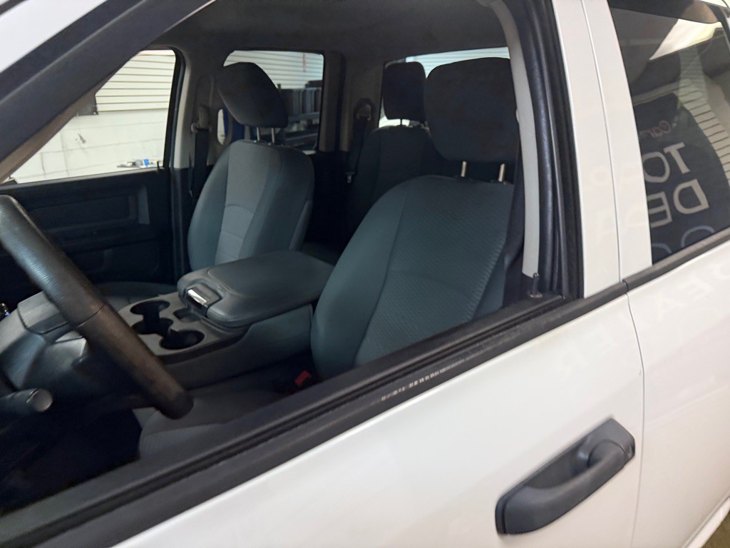 2017 RAM 1500 Image 4