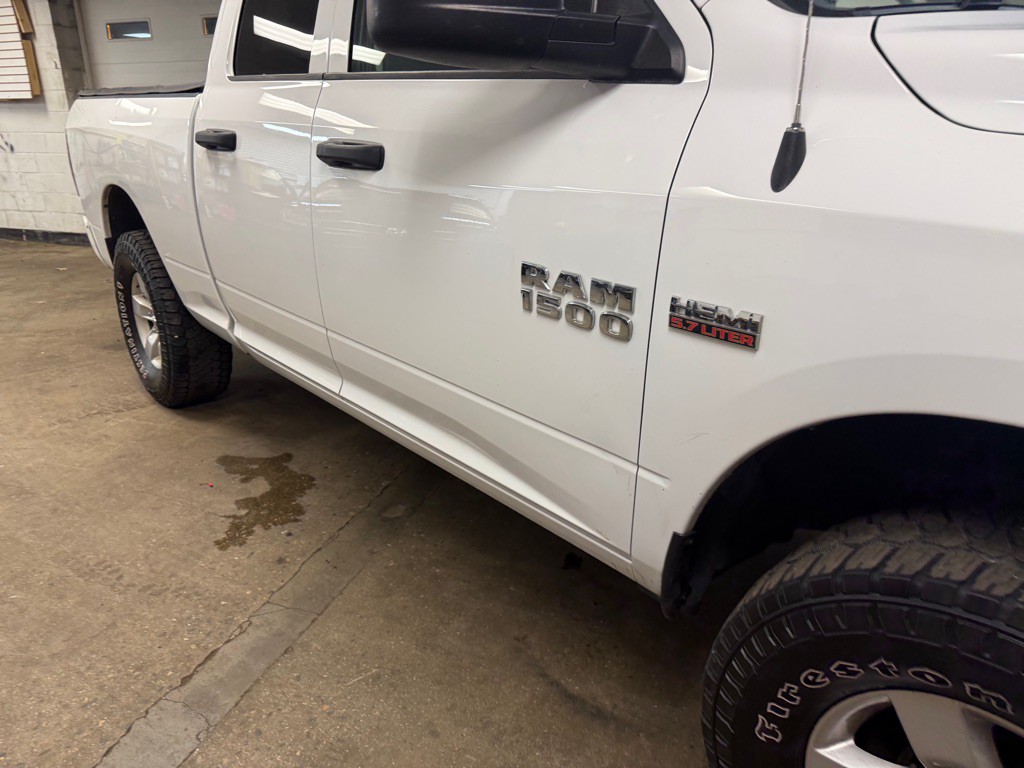 2017 RAM 1500 Image 16