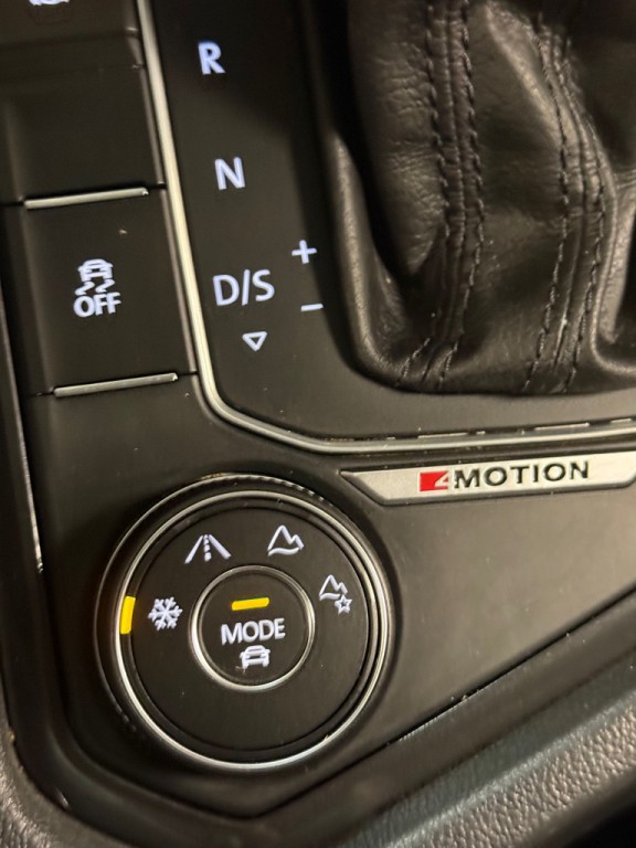 2018 Volkswagen Tiguan Image 24