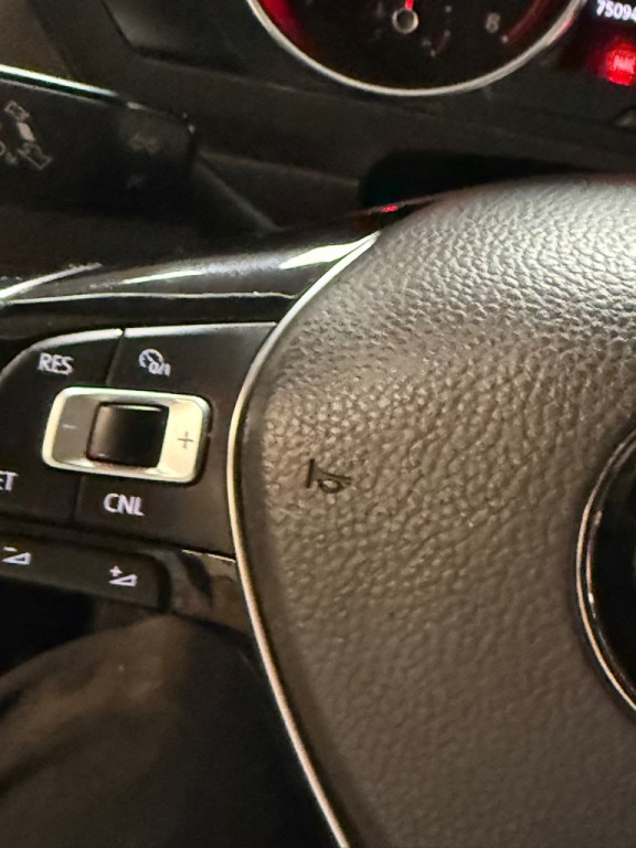 2018 Volkswagen Tiguan Image 25