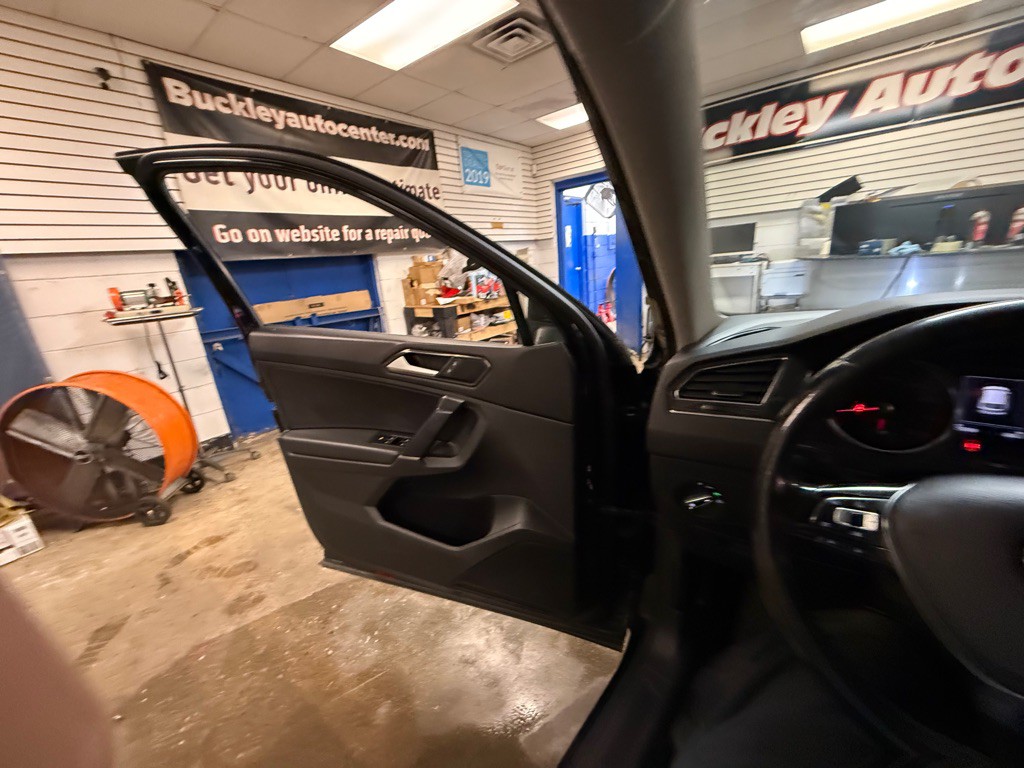 2018 Volkswagen Tiguan Image 31