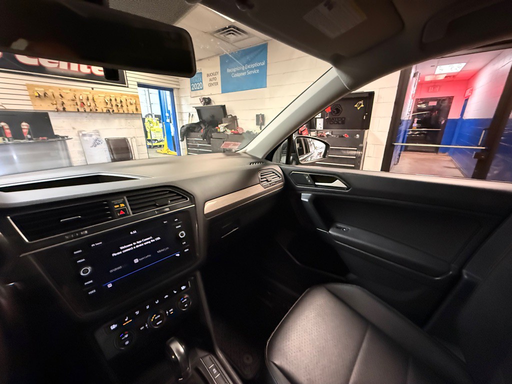 2018 Volkswagen Tiguan Image 32