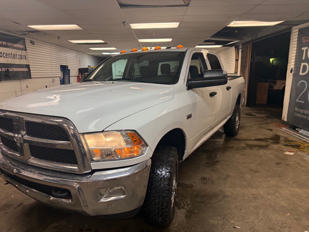 2017 RAM 3500 Image 1