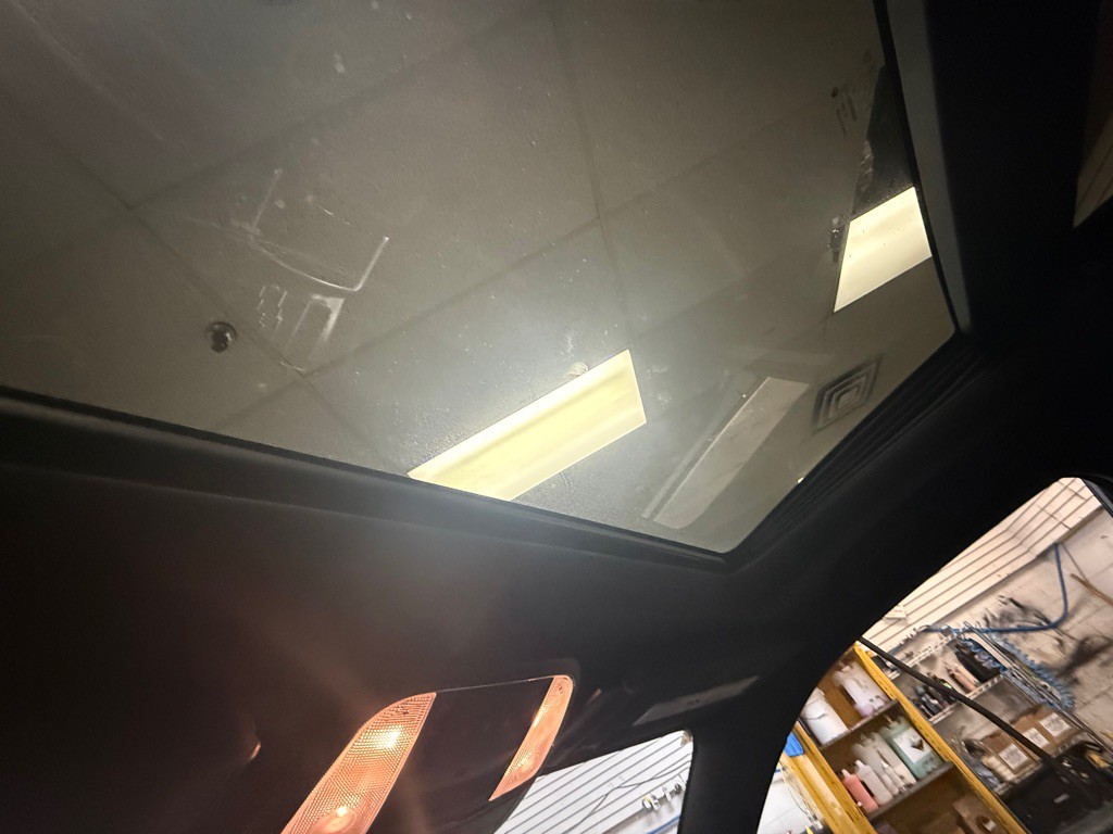 2014 Chrysler 300 Image 14