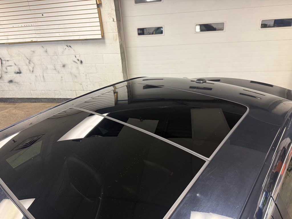 2014 Chrysler 300 Image 21