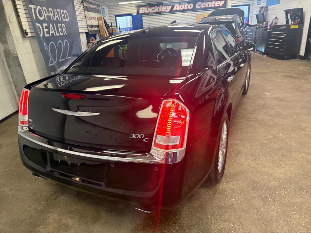 2014 Chrysler 300 Image 54