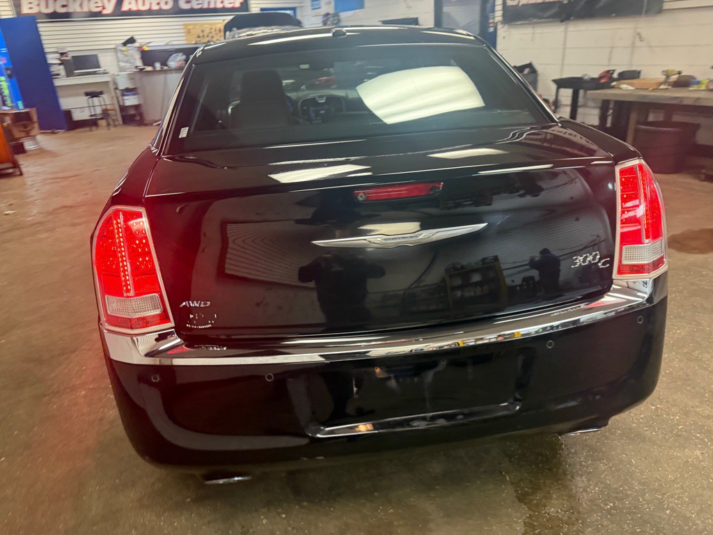 2014 Chrysler 300 Image 57