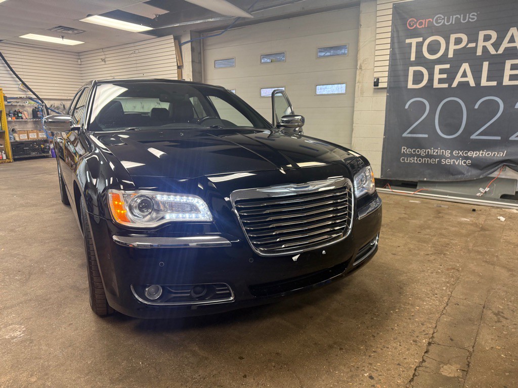 2014 Chrysler 300 Image 62