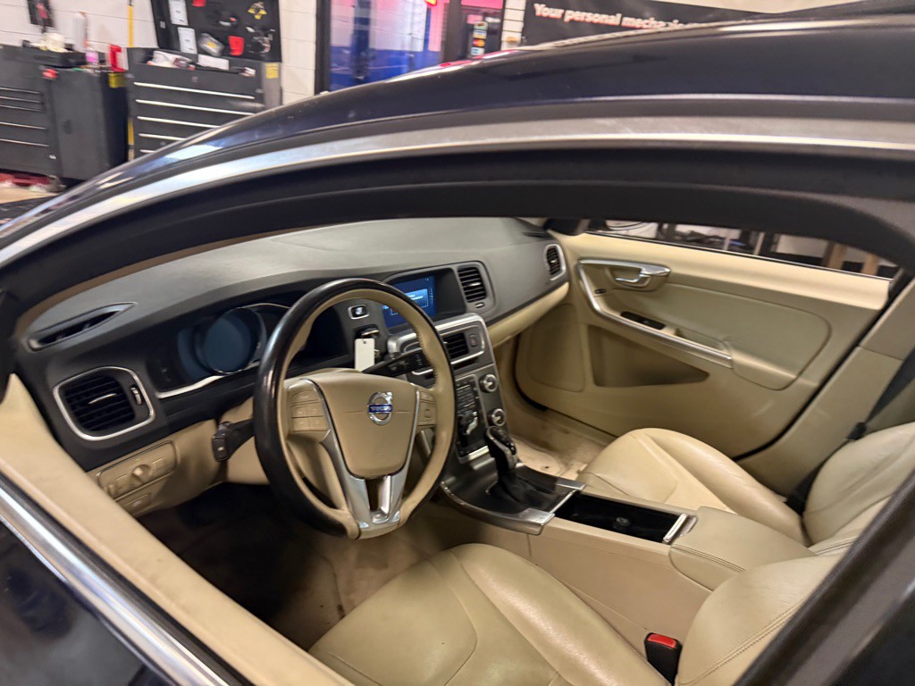 2016 Volvo S60 Image 13